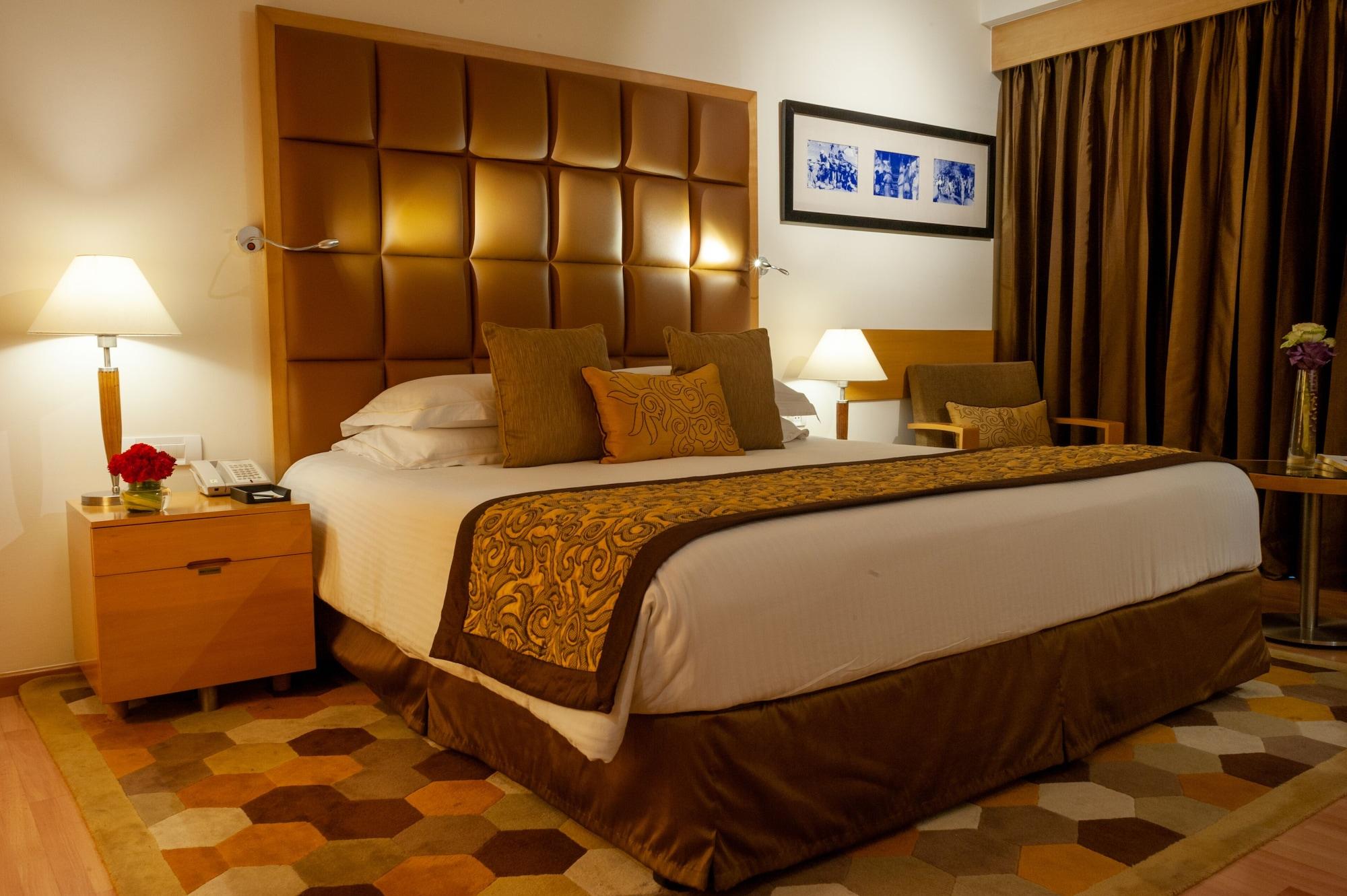ทัชชาดิการ์ Hotel จัณฑีครห์ ภายนอก รูปภาพ A room at the hotel