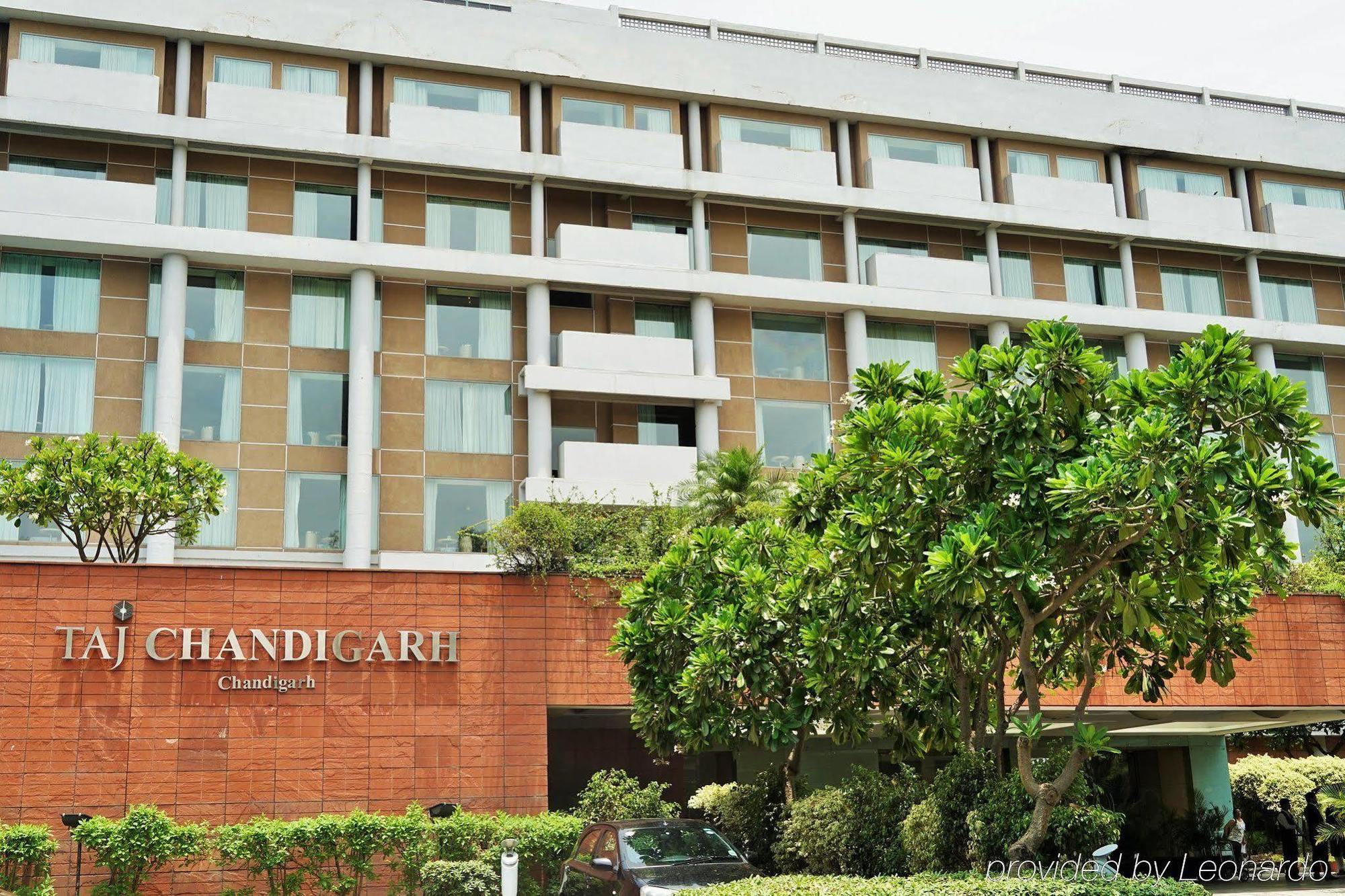 ทัชชาดิการ์ Hotel จัณฑีครห์ ภายนอก รูปภาพ Taj Chandigarh