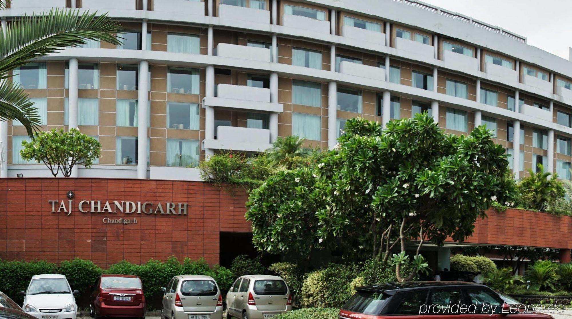 ทัชชาดิการ์ Hotel จัณฑีครห์ ภายนอก รูปภาพ The Chandigarh Golf Club